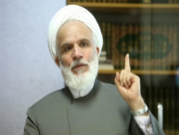 حسن خمینی می خواست که در آزمون شورای نگهبان شرکت کند/ هر کسی او را منصرف کرد به بیت امام خدمت نکرد
