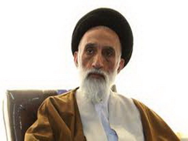 رهبر ستون خیمه انقلاب است