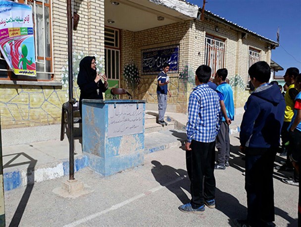 کارگاه تغذیه سالم در  مدارس سپیدان برگزار شد
