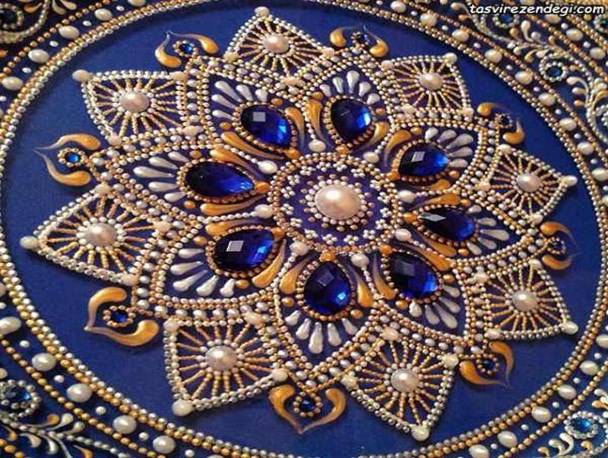 کارگاه آموزش نقطه کوبی و میناکاری در فامنین
