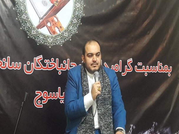 مراسم انس با قرآن کریم با حضور‌قاری بین المللی در سی سخت+تصاویر