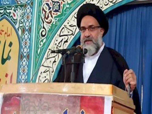 واکنش امام جمعه یاسوج نسبت به حوادث اخیر اوکراین/ فتنه گری ها و دسیسه های آمریکا علت جنگ اوکراین و روسیه است
