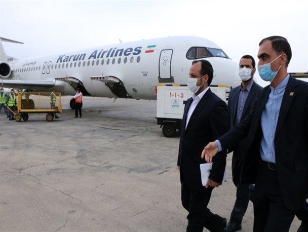 وزیر امور اقتصادی و دارایی وارد خوزستان شد