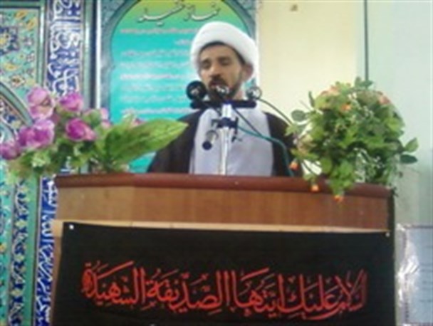 شعار سال رهبری راهگشای مشکلات کشور است/ شهرستان اردل پس از 36 سال همچنان در محرومیت به سر می برد
