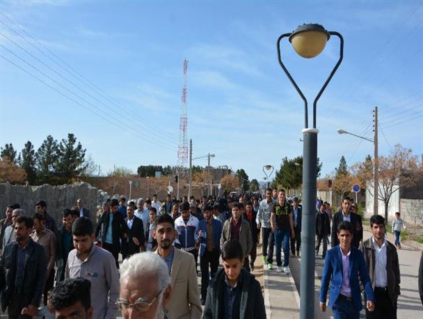 همایش بزرگ پیاده روی خانوادگی دراسفدن برگزارشد+تصاویر