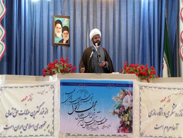 در  دوازدهم فروردین ثمره مبارزات ضد استکباری و ضد طاغوتی به ثمر نشست/ اگر دولت برنامه ای برای تولید نداشته باشد مردم هم به دولت نگاه می کنند