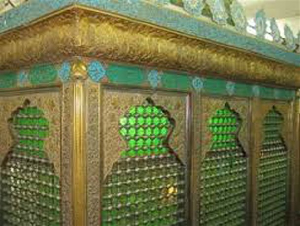 بقعه پیر جلودار