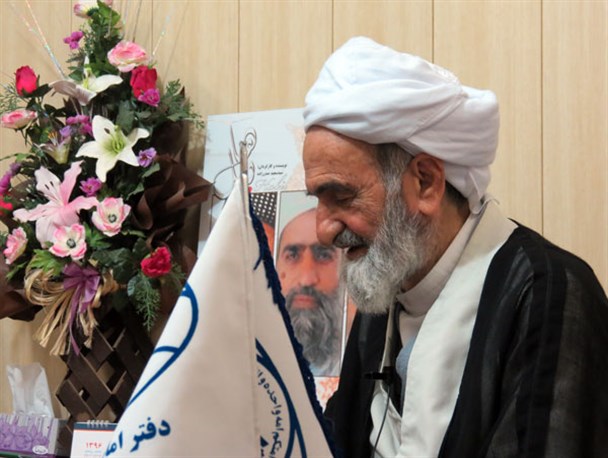 تحقق شعار حمایت از کالای ایرانی نیاز به بسترسازی دارد/ اقتصاد از مهم ترین مسایل امروز جامعه ایران است
