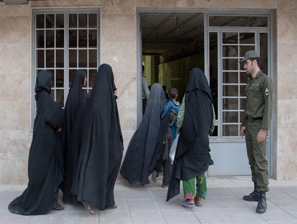 بیش از ۵۰ متکدی از سطح شهر یزد جمع آوری شد/کودکان اتباع خارجی؛ بیشترین قشر متکدیان یزد
