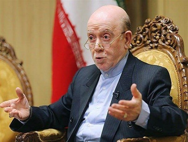 وزارت خارجه در تحقق شعار سال فعال‌تر عمل کند
