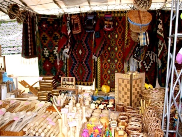 افتتاح نمایشگاه صنایع دستی و سوغات در شهرستان نور