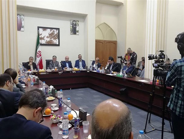 وزیر ارشاد از روند آماده‌سازی نمایشگاه کتاب تهران بازدید کرد