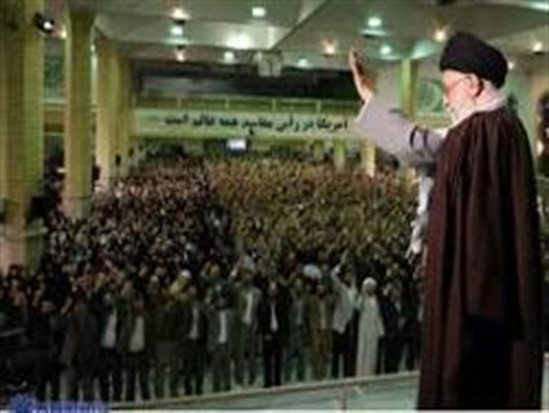 دیدار 600 نفر از مردم شهر ایلام با مقام معظم رهبری