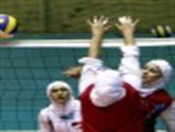 امید ساوه منتخب والیبال امید بانوان استان شد