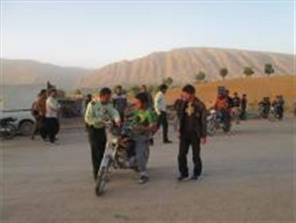 موتورهای بدون پلاک در روستای اسفندان دیشموک توقیف شدند+تصاویر