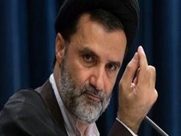 دانشجوی منتقد خطاب به نبویان: یا ایهاالذین آمنوا آمِنوا؛ نبویان: آمنوا به چی به امریکا یا اسرائیل؟ / پیشنهاد نبویان به دانشجویان چه بود؟