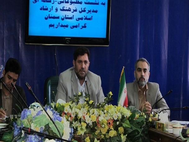 داوطلب 80ساله مسن ترین شرکت کننده آزمون قرآن وعترت استان سمنان