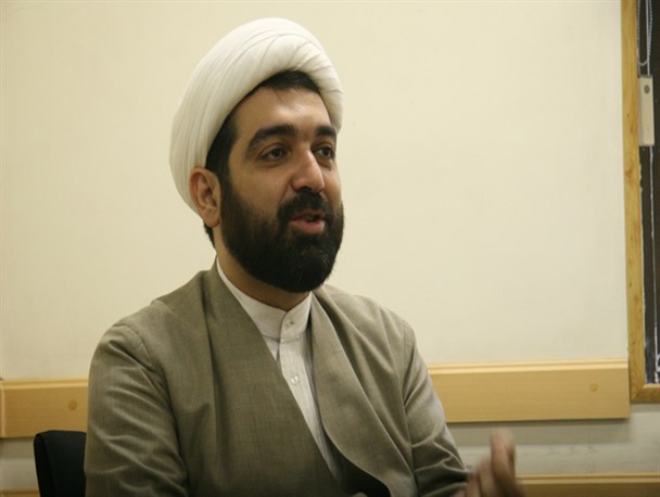اجرای دغدغه های رهبر انقلاب از دست دانشجویان انقلابی بر می آید/ در هیچ مرحله ای نباید به دشمن اعتماد کرد