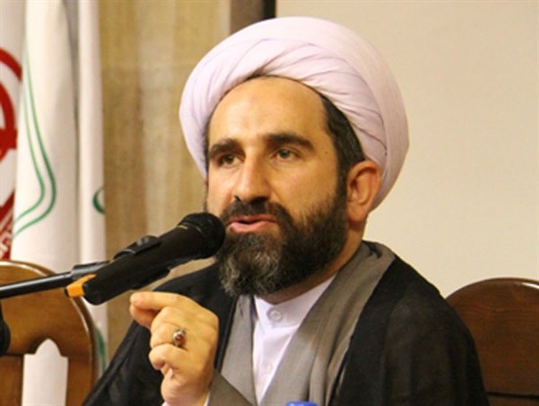 لیست ائتلاف اصوالگرایان را تایید می کنم/در انتخاب افراد اصلح باید پافشاری کنیم