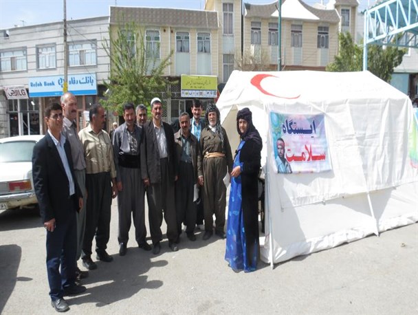 برپایی چادر ایستگاه سنجش سلامت درشهرستان دهگلان/تصاویر