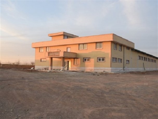 استخر شنای کوهپایه بهره برداری می شود