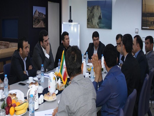ائتلاف بزرگ کاندیدای دور اول انتخابات غرب هرمزگان اصولگرایان را انتخاب کرد