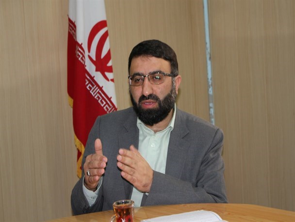 نماینده باید مدافع و مدیون مردم باشد نه مدیون حمایت و مدافع بی چون و چرای دولت