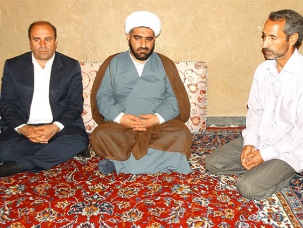 فرماندار و امام جمعه پلدختر از خانواده پسربچه غرق‌‌شده در کشکان دلجویی کردند