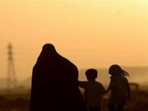 زنان سرپرست خانوار قشر آسیب پذیر جامعه هستند/ نگرش سنتی و منفی جامعه باعث انزوای این قشر شده است