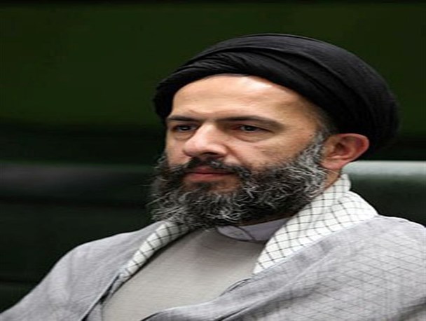 تکیه به توان داخلی حلال مشکلات است/ حل مشکلات در گرو اجرایی شدن اقتصاد مقاومتی است