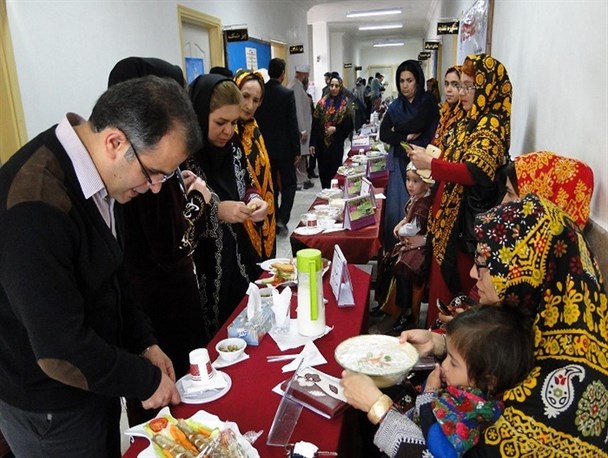 بانوان گمیشانی هنر آشپزی خود را به نمایش گذاشتند+تصاویر