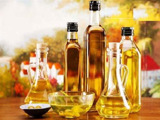 مافیای روغن اجازه بروز قابلیت‌های تولید داخل را نمی‌دهد/ سلامت روغن‌های خارجی تایید شده نیست
