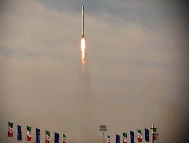 آمریکایی‌ها نتوانستند ترس و نگرانی‌شان را از پرتاب ماهواره «نور» پنهان کنند/تحریم و تهدید دشمن هیچگاه ما را تسلیم نمی‎کند