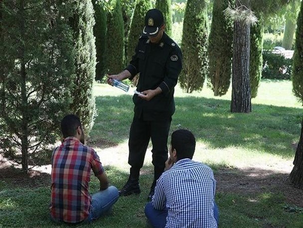 پلیس با هنجارشکنان ماه مبارک رمضان در زنجان برخورد می‌کند