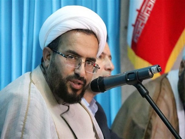 نمازخانه های ادارات خراسان جنوبی به نام شهدا مزین می‌شود