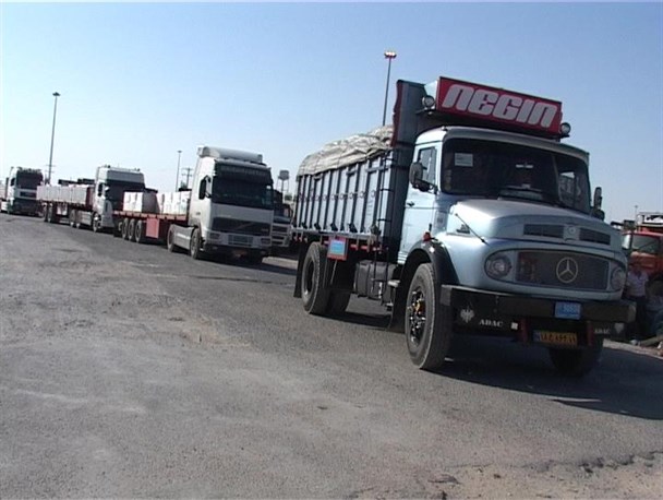 975 تن انواع کالای غیرنفتی از مرز بین المللی مهران ترانزیت شد