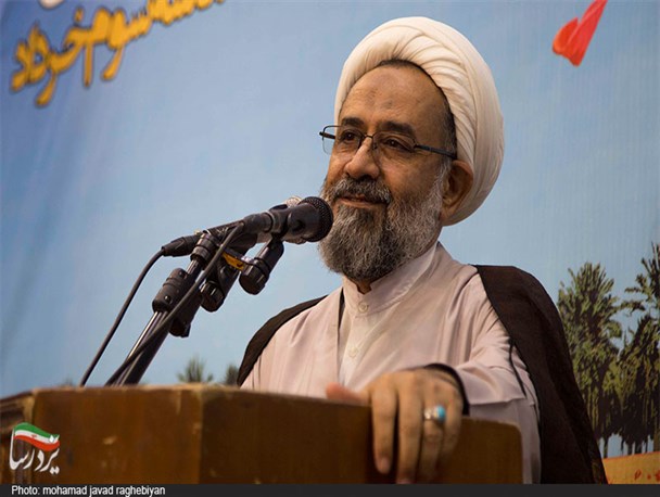 حلقه های مبارزه با استکبار در غرب شکل گرفته است / زمینه سازی برای ظهور ؛ هدف غایی امام راحل