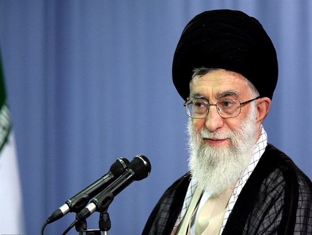 هدف دشمن از نفوذ تهی شدن نظام از عناصر قدرت است + عکس نوشته