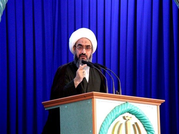 مشکل آب استان بوشهر رفع نشود، ماه رمضان سختی خواهیم داشت