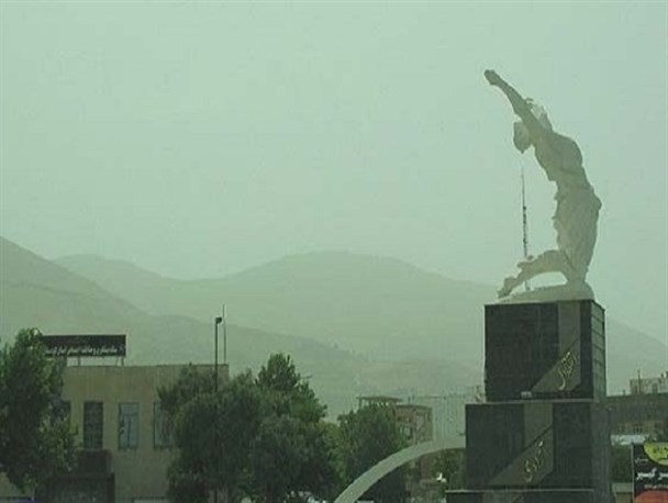 تاکید استاندار کُردستان بر اطلاع رسانی به موقع قبل از ورود ریزگردها