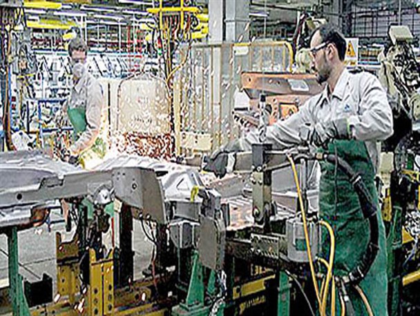 صنعت همدان قربانی سودهای کلان بانکی/ نبود صنایع بزرگ اقتصاد استان را ضعیف نموده است