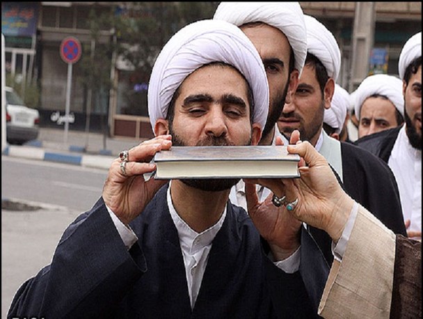 اعزام ۱۰۰ مبلّغ در ایام ماه رمضان به مساجد شازند