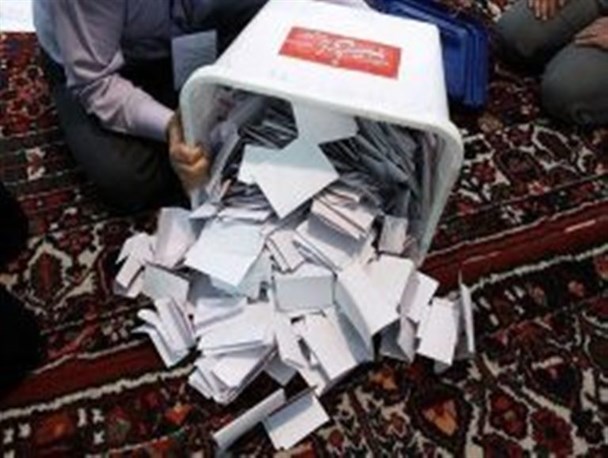 بازشماری تعدادی از صندوق های اخذ رای در ارومیه