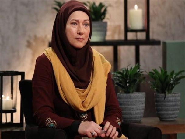 رهایم نکن" راه برون رفت از یک تله اجتماعی را به مخاطب نشان می‌دهد/هنوز مردم مرا با "تولدی دیگر" می‌شناسند