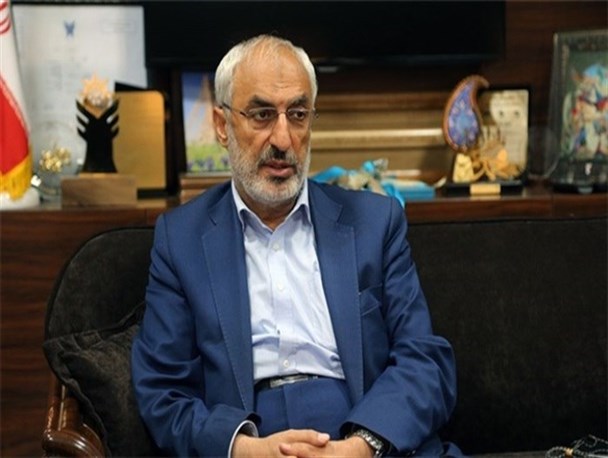 ایجاد معاونت بازرگانی در ریاست جمهوری را قبول نداریم/ برای انتصاب در حوزه اقتصاد به جای کارنامه فرد، جناح سیاسی ملاک قرار می گیرد