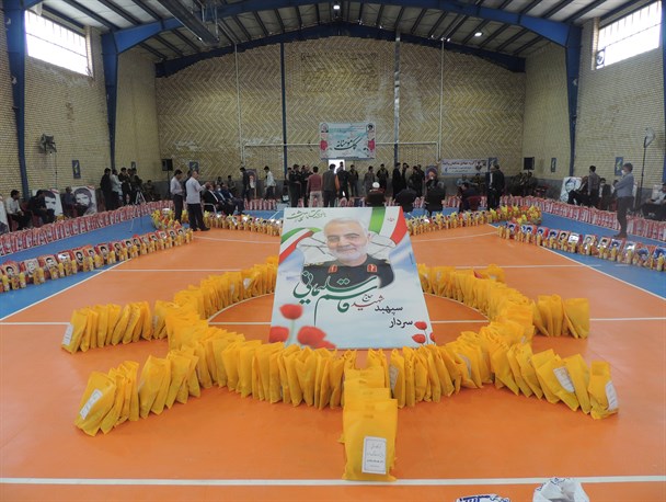 سومین مرحله رزمایش مواسات و کمک مومنانه شهرستان کیار در قاب تصاویر