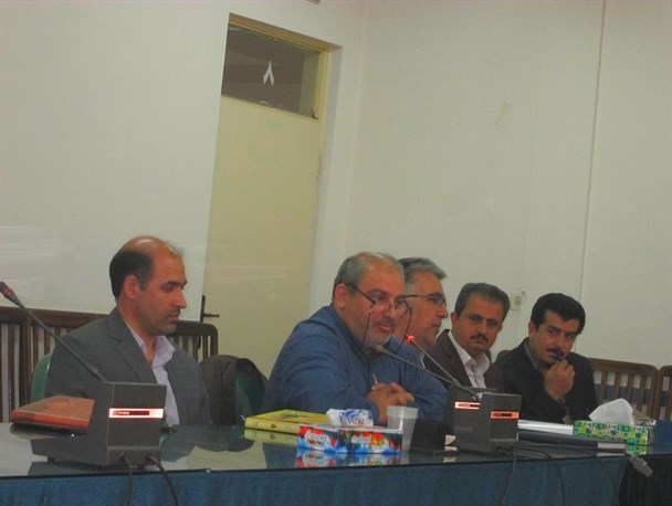 ۷۰ درصد از مدارس آبیک در حال تخریب هستند