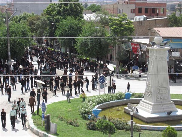 گزارش تصویری/گردهمایی هیئات مذهبی آشخانه در روز شهادت مولا علی (ع)
