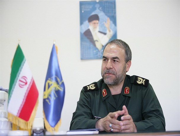 سپاه رقیب دولت و بخش خصوصی نیست