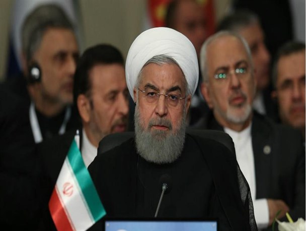آقای روحانی! شکایت‌های خود را از نویسندگان و منتقدان پس بگیرید!